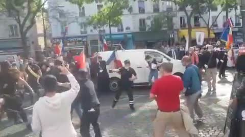 France: Catholics Beaten by Antifa Commemorating Martyrs in Paris