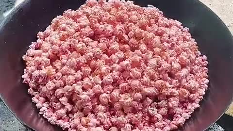 Making pink popcorn