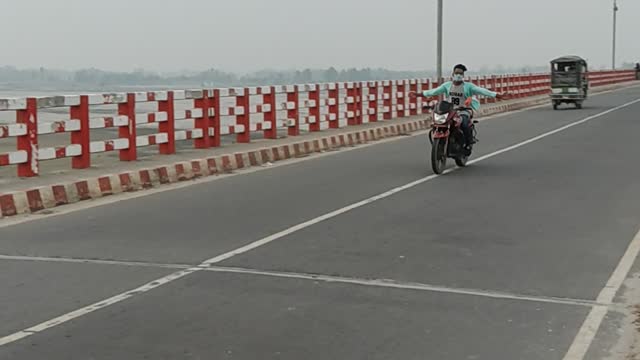 Bike driving without hand