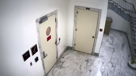 6130RHOBGRRGST4Stairwell4_2021-01-06_10h40min02s187ms.mp4