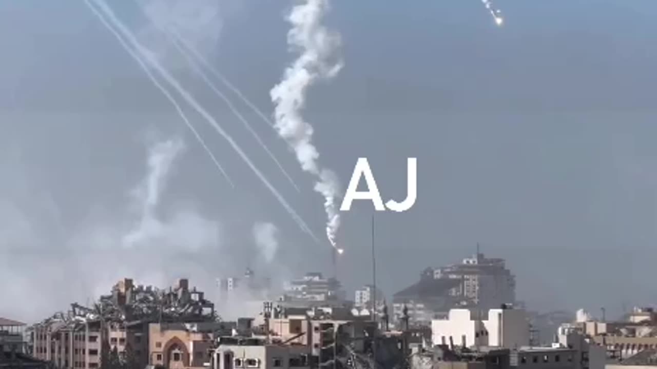 Israel drops phosphorus munitions on Gaza