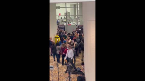 Republican Poll Watchers Demand To Be Let Into Detroit Polling Station After Being Locked Out