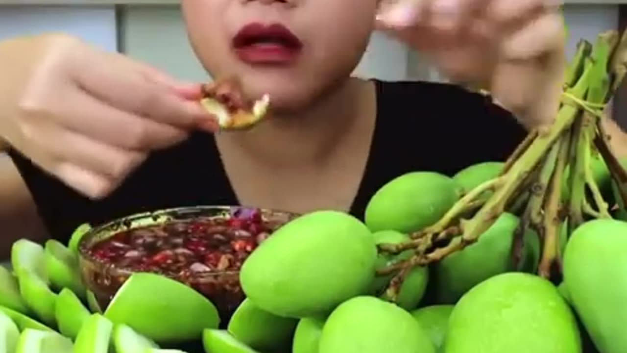 ASMR EATING SOUR MANGOES