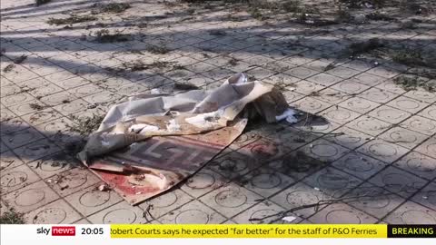 Ukraine War_ A family who escaped Mariupol say it's now 'a city of death'