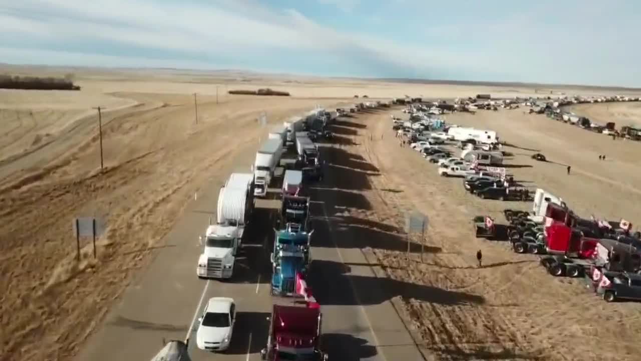 Convoy assembled near the Coutts border crossing in Canada