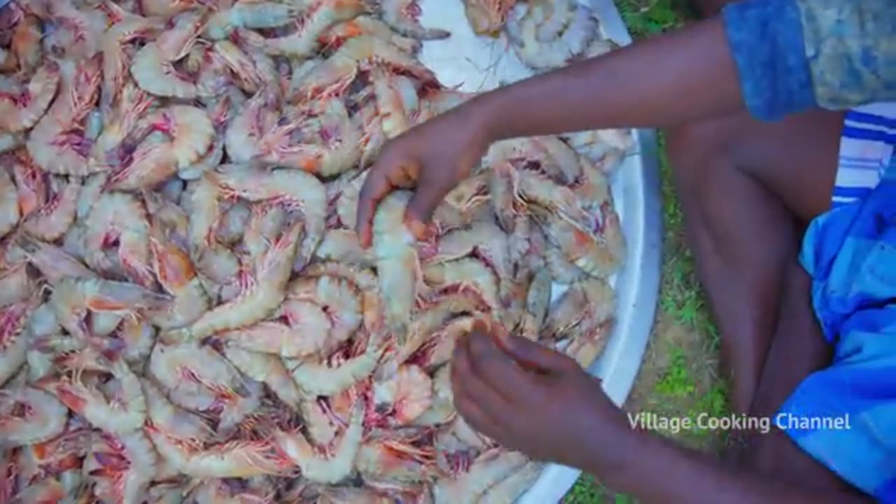 BUTTER GARLIC PRAWNS | Shrimp Roast with Butter | Spicy Prawn Recipe