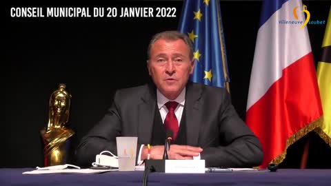 Ce maire décide de balancer en plein Conseil Municipal
