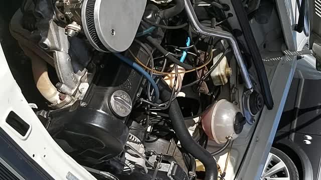 Volkswagen Passat engine running