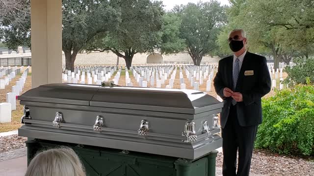 Tanis Godines Burial- Fort Sam - part 7
