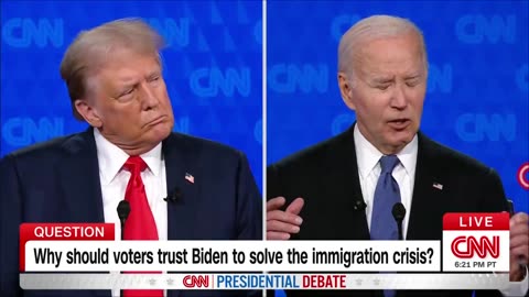 Biden freezes and gets confused... Trump destroys him! 😂