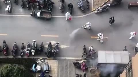 20220110 這是什麼招？噴火殺病毒！