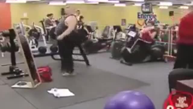 First day at the gym😂 😂Первый день в спортзале😂 😂