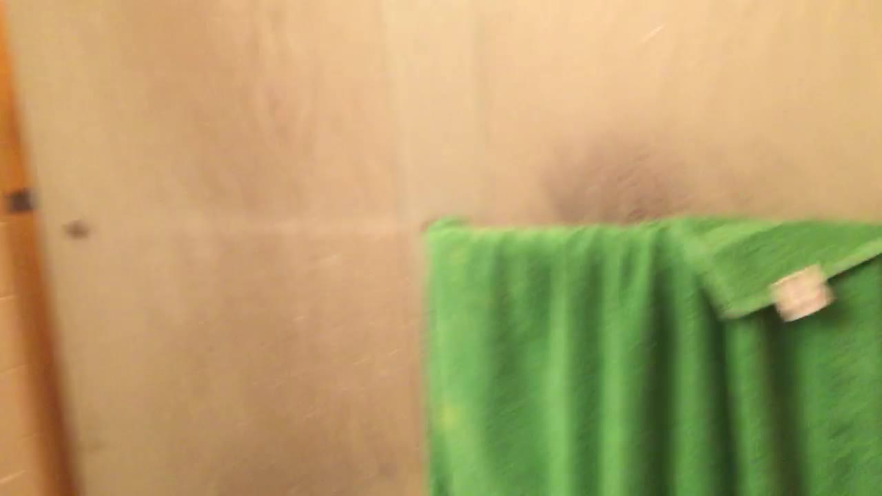 Dad Scares Son Singing "Let It Go" In The Shower