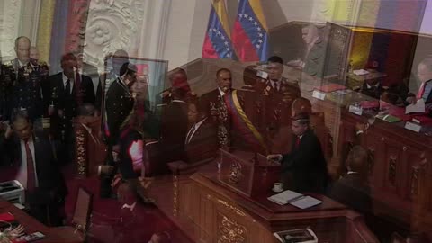 Maduro anuncia “sacudón” en el plano político y económico