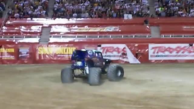 Son Uva Digger FREESTYLE - Monster Jam World Finals 2012