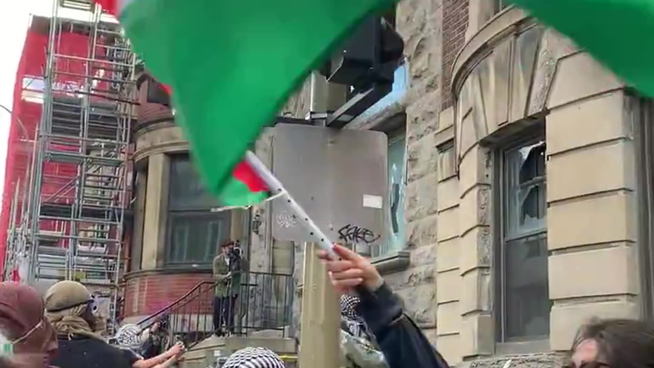 Pro Palestine Protesters Smashing Windows in Canada