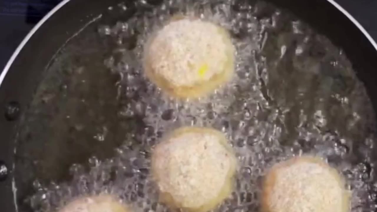 Crispy Potato Cheese Balls Recipe 🧀🥔 Irresistibly Cheesy & Delicious! #SnackIdeas #EasyRecipes