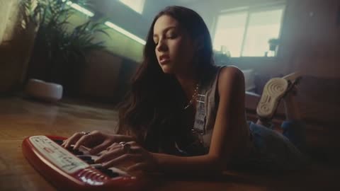 Olivia Rodrigo - drivers license