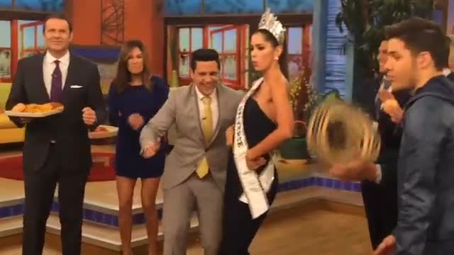 baile_reina.mp4