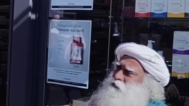 Sadhguru stopped for breakfast at a London Cafe ! By Sadhguru #sadhguru #shorts #short #save soil