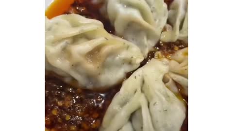 Spicy chilli oil momos 😋