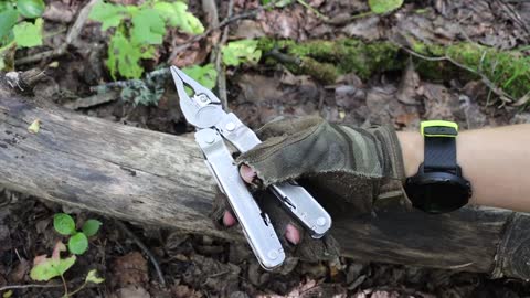 THE BEST SURVIVAL MULTI TOOL - LEATHERMAN SUPERTOOL 300