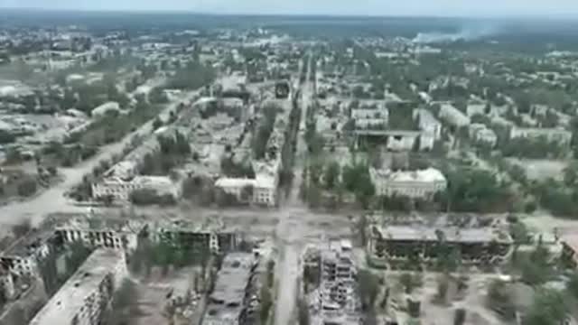 Powerfully shelled Lysychansk