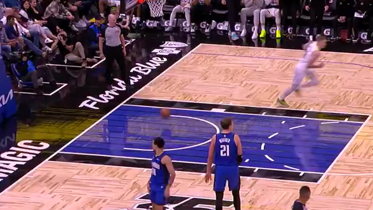 Clarkson's crazy crossover! Assist on the fly for the basket! | Jazz vs. Magic