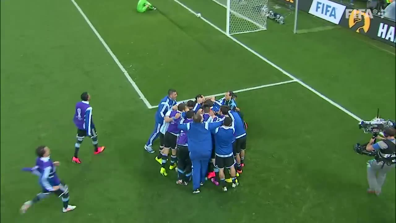 Argentina Qualify for the World Cup Final _ Full Penalty Shoot-out_ Argentina v Netherlands (2014)