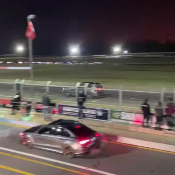 Jeep Trackhawk Drag Race