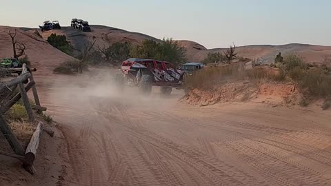 UTV - HAVING-FUN - Hells Revenge - Moab Utah 4x4 offroad gnarly