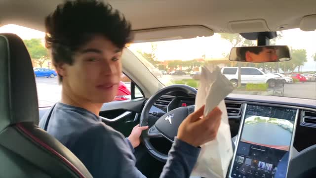 How To Get FREE FOOD at ANY Drive Thru!!