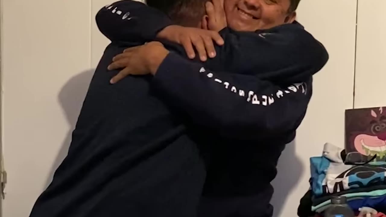 This son couldn't contain his emotions when his dad surprised him after so long apart! ❤️