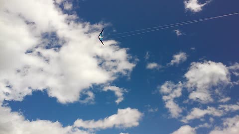 Cerf Volant Kite Timelapse Nuages - Lady rmx 210505