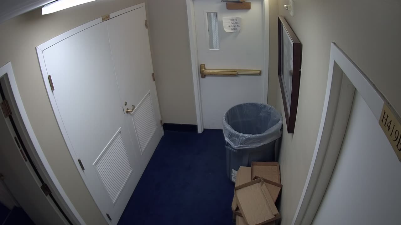 0450USCH04WestAtticnearH422_2021-01-06_22h40min02s357ms.mp4
