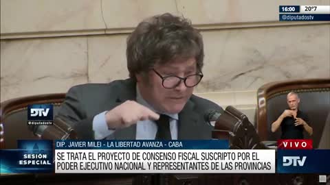 JAVIER MILEI DANDOLE CLASES A LOS POLITICOS...