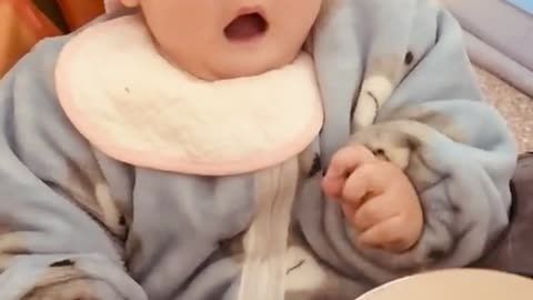 BABY FEEDING FUNNY VIDEOS