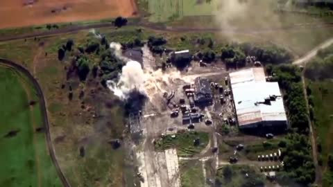 Ukrainian artillery hitting a Russian field repair site
