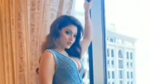 Beautiful Celebrity Can Crash your Mind