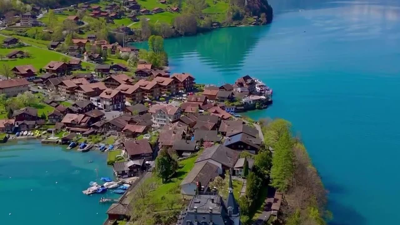 Lake Brienz is one of the cleanest lakes in Switzerland