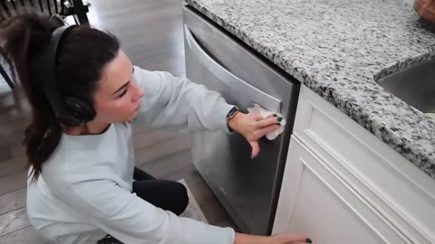10 MINUTE CLEANING MOTIVATION | CLEAN WITH ME