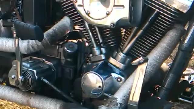 Harley Davidson Sound in Slow Motion