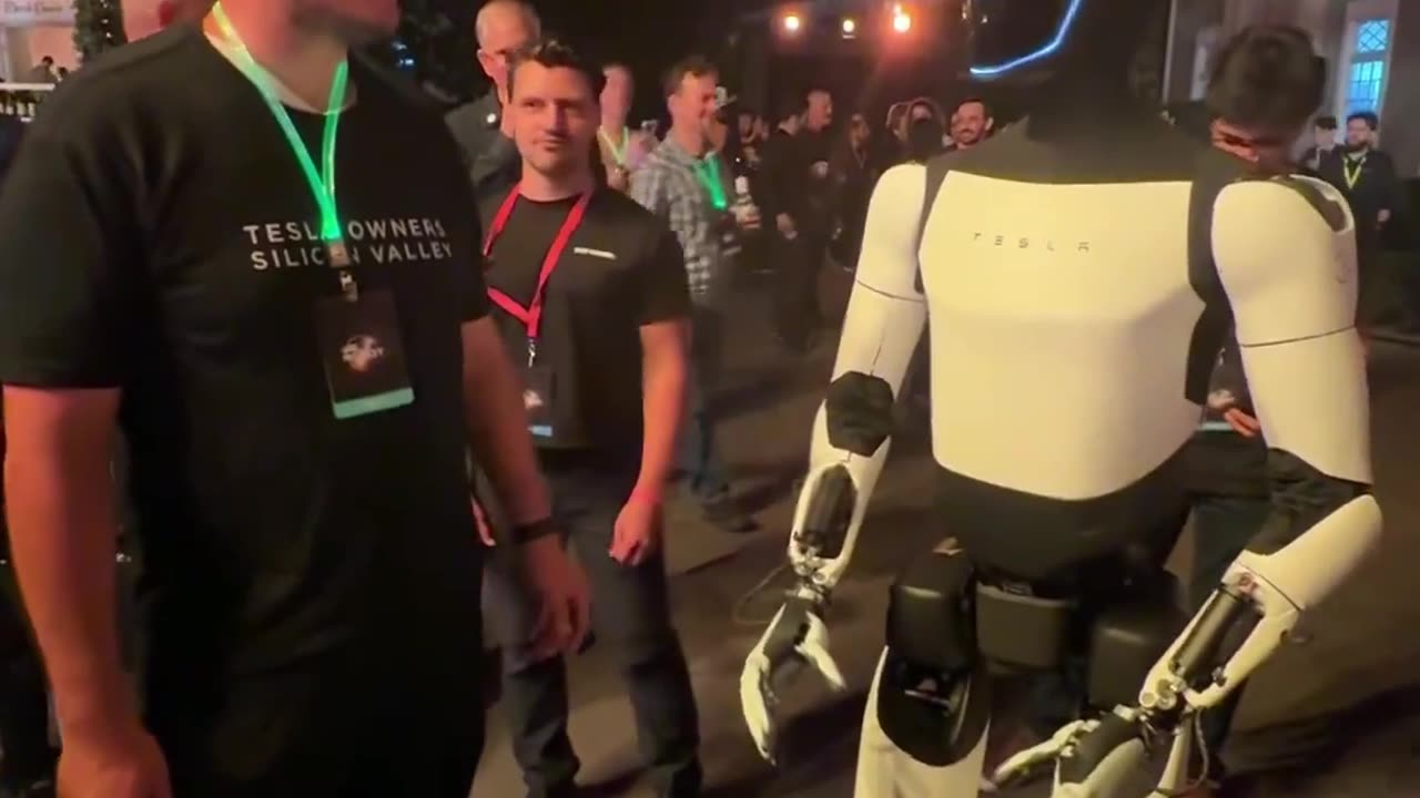 Tesla Optimus Robot Talking with a Human