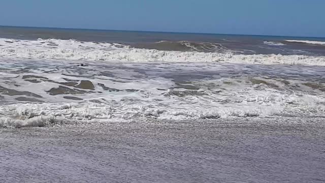 Man Rescues Teens with a Fishing Rod