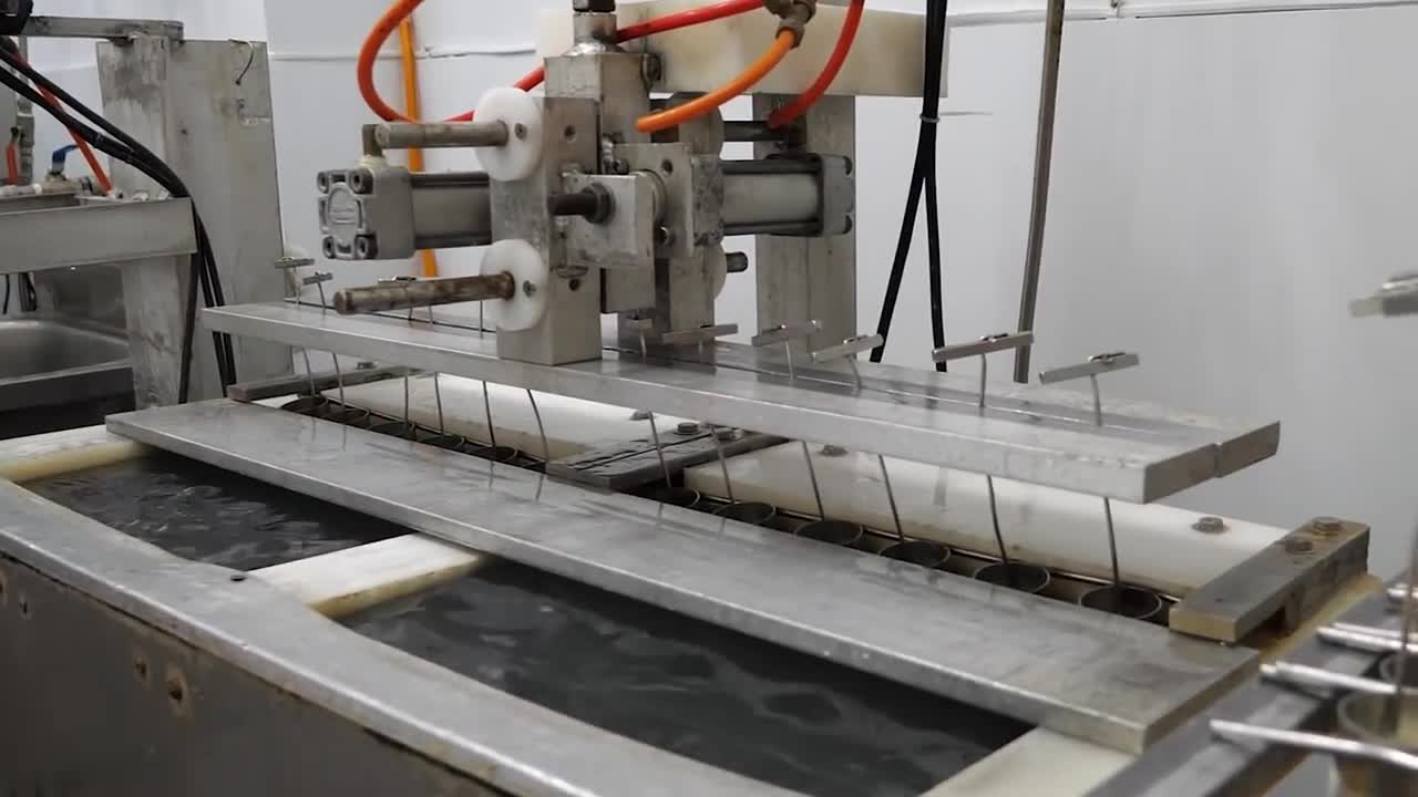 Taiwanese Popsicle Production Factory