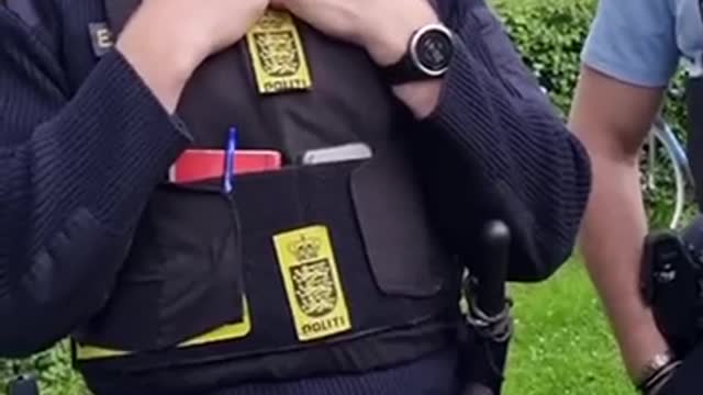 Danish police lie about the law