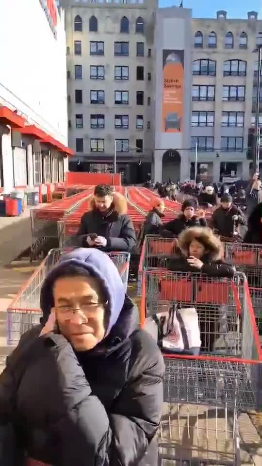 Coronavirus threat results in insanely long like outside Brooklyn Costco