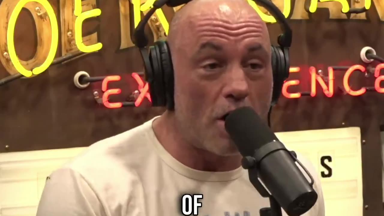 Joe Rogan DESTROYS Fauci