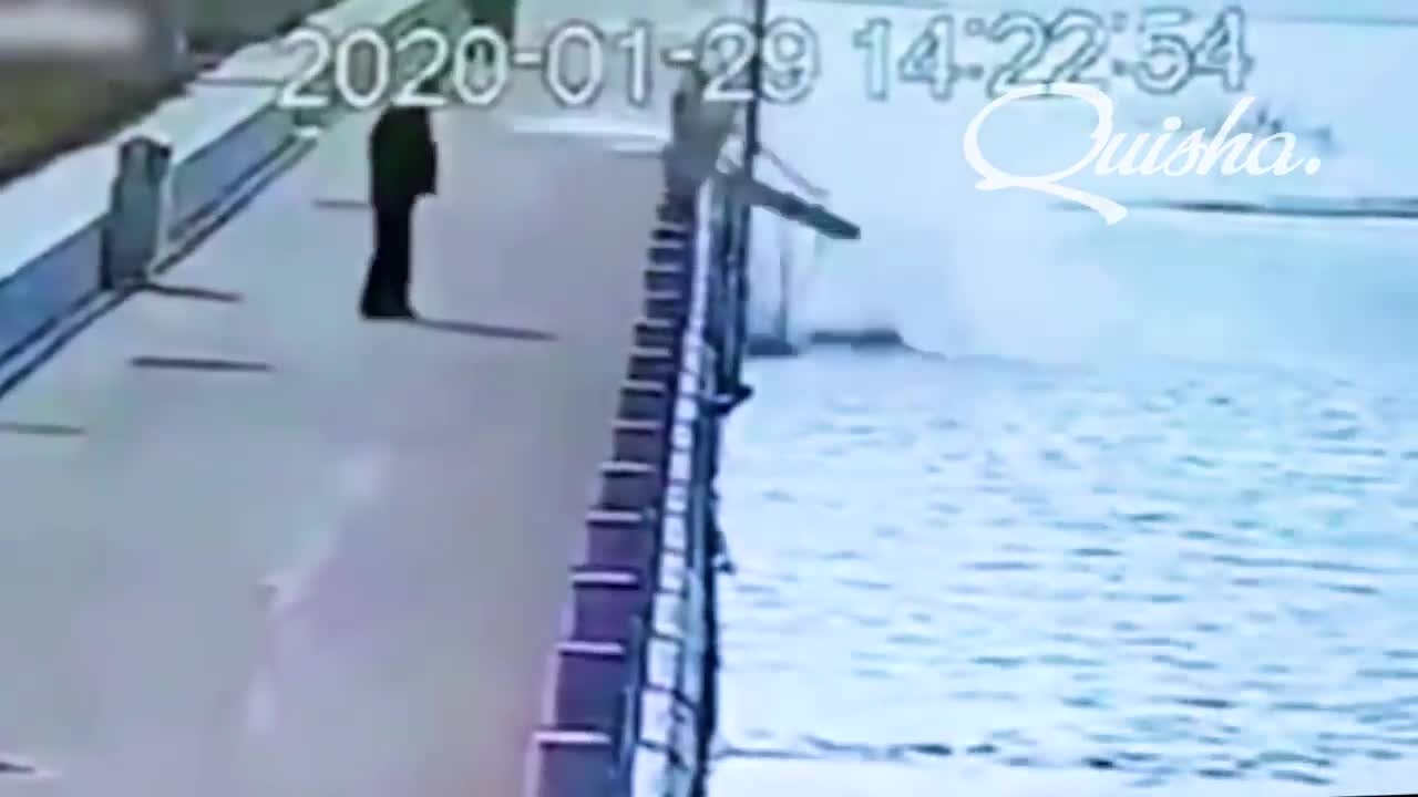 20 crazy and wired things captured on camera