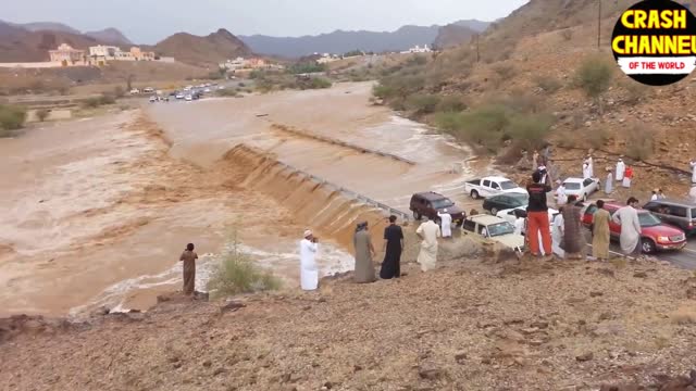 FLASH FLOODS Scary Flood Videos caught on camera